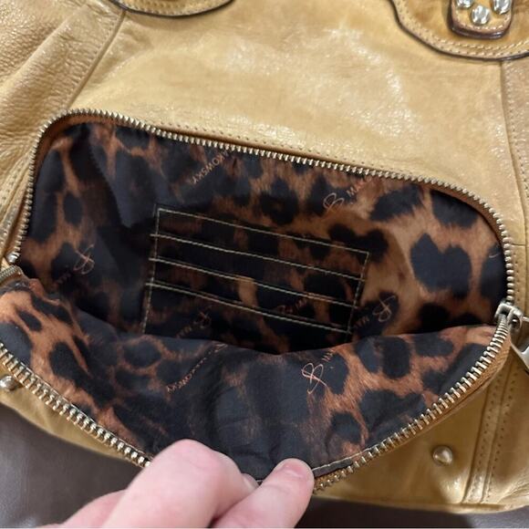 B. Makowsky Brown Tan Leather Shoulder Hobo Bag - Picture 7 of 16